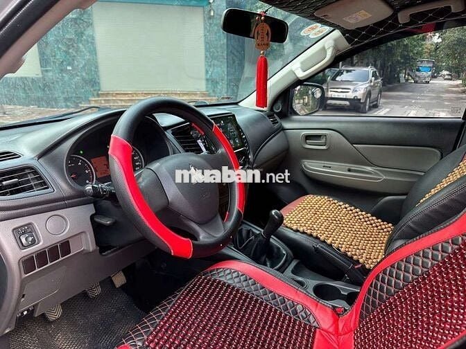 Mitsubishi Triton GLX 2015MT 4x2 xe đẹp k lỗi nhỏ