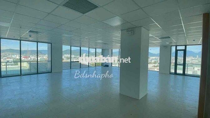 CHO THUÊ VĂN PHÒNG VIEW BIỂN CỰC ĐẸP , GIÁ RẺ NHẤT KHU VỰC