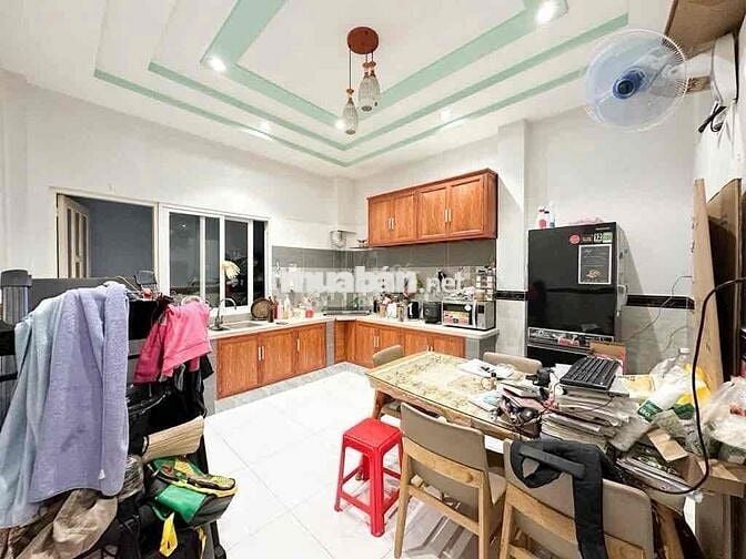 BÁN NHÀ MỚI- ĐƯỜNG NHỰA 6M- 4x16- GIÁ HƠN 4TỶ- TẶNG FULL NỘI THẤT.