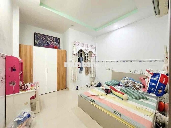 BÁN NHÀ MỚI- ĐƯỜNG NHỰA 6M- 4x16- GIÁ HƠN 4TỶ- TẶNG FULL NỘI THẤT.
