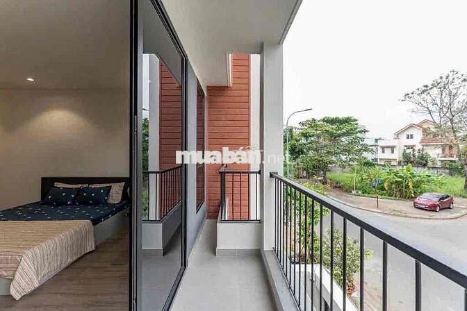 CĂN HỘ CAO CẤP FULL NỘI THẤT NGAY LÝ CHIÊU HOÀNG