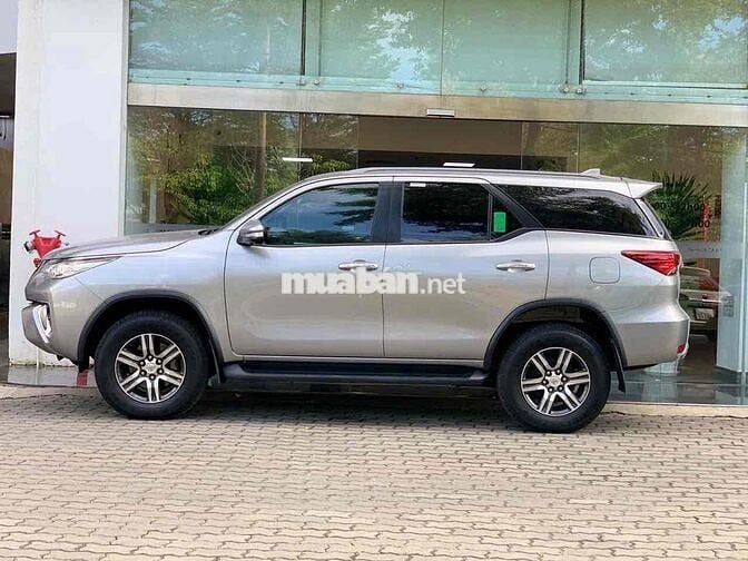Toyota Fortuner 2017 2.7V 4x2 AT - bảo hành Toyota