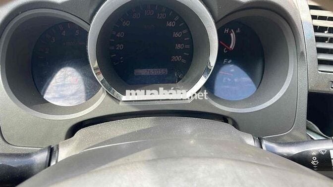Toyota Fortuner 2010 2.5G - 260000 km