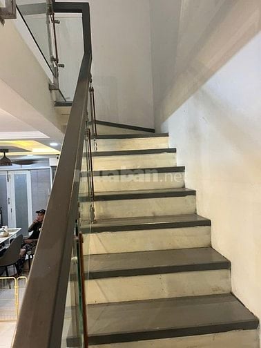 Bán nhà 3 tầng , p Bình Trưng Tây , đường trước nhà 4m 