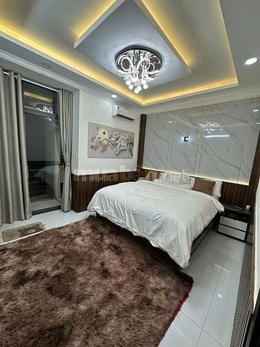 Bán nhà 3 tầng , p Bình Trưng Tây , đường trước nhà 4m 