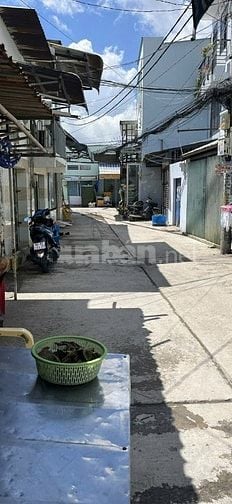 ✅Nhà 200m2 hẻm oto Tỉnh lộ 10 , chưa qua quốc lộ