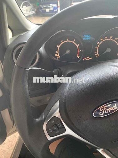 Ford Fiesta 2015 - 62000 km MỘT CHỦ SỬ DỤNG