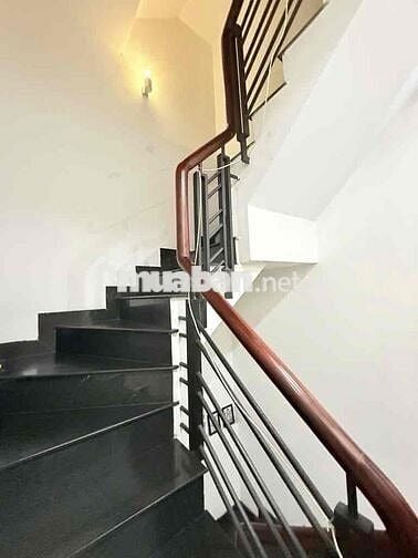 BÁN NHÀ GẦN NGÃ 4 BẢY HIỀN 108M2 VỊ TRÍ ĐẮC ĐỊA NHỈNH 5 TỶ .