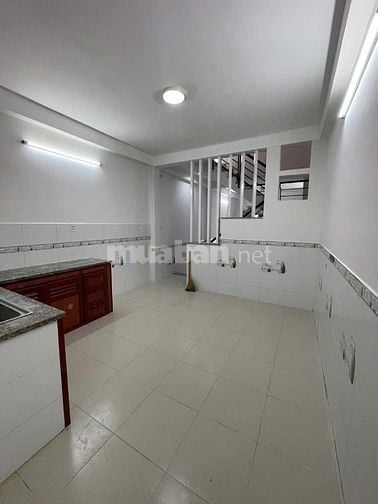 ✅Nhà 4x14 , 3 tấm hẻm đường Phú thọ , p1 , q11