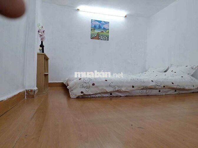 Cho thuê nhà nguyên căn.Đường Nguyễn Trãi.Quận 1.