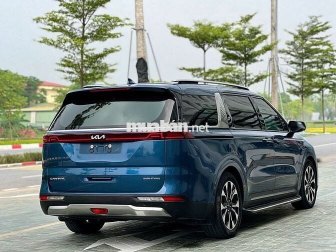 Kia Carnival 2023 Signature 2.2D - 69,000 km.