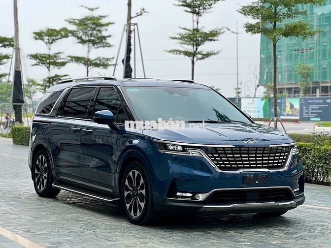 Kia Carnival 2023 Signature 2.2D - 69,000 km.