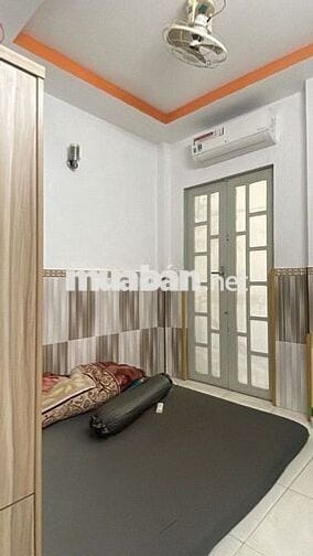 Quá rẻ ! Dtsd 54m² , chỉ 1.55 tỷ, nhà 3 tầng ngay Trường Chinh.3m x 6m