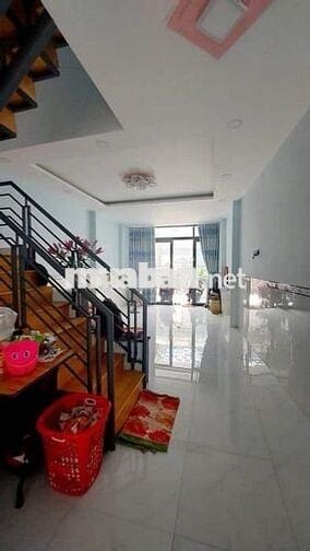 Ngay Etown Cộng Hòa ,60m2,  5.4 tỷ,Tặng gpxd 5 tầng. cách mặt tiền 10m