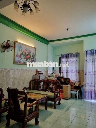 Bán nhà mặt tiền 32 Nguyễn Duy Cung, Gò Vấp, nở hậu, sẵn sổ