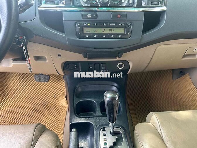 Toyota Fortuner 2015 2.7V 4x4 - 130 km