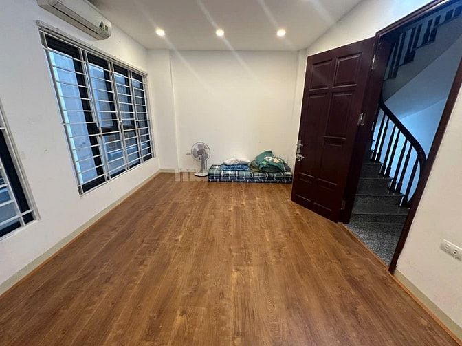 Chính chủ bán nhà 5 tầng Xuân Đỉnh 31m², full nội thất sổ đỏ 7,8 tỷ Chính chủ bán nhà 5 tầng Xuân Đỉnh 31m², full nội thất sổ đỏ 7,8 tỷ