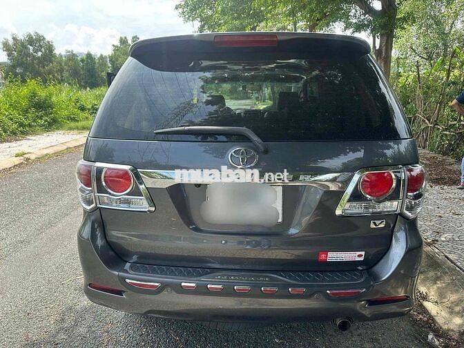 Toyota Fortuner 2015 2.7V 4x4 - 130 km
