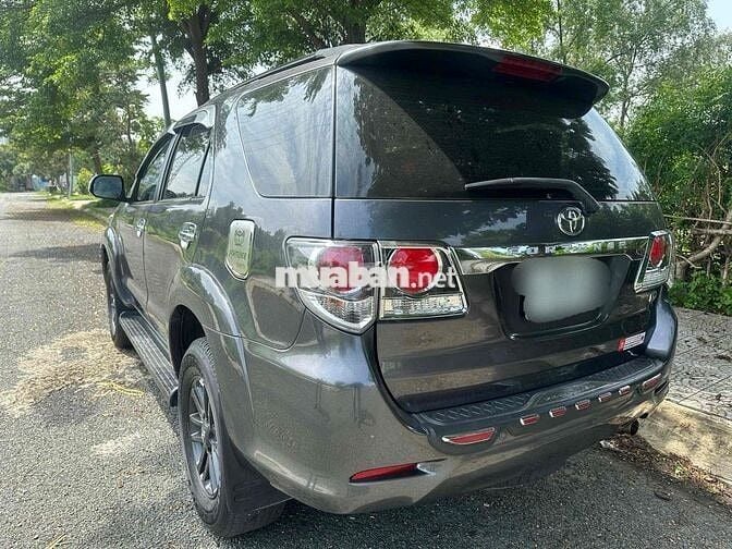 Toyota Fortuner 2015 2.7V 4x4 - 130 km