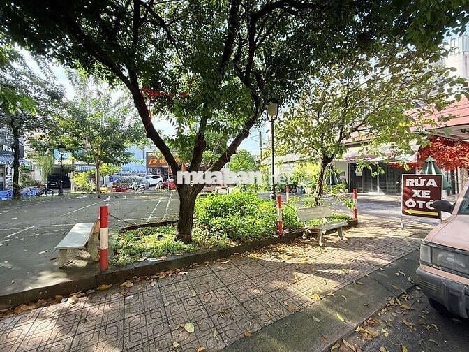 Măt Tiền K.Doanh Đ.Số 3 L.Tây Nhà 5 Tầng DT50m 4×12 - 5Pn Hoàn Công