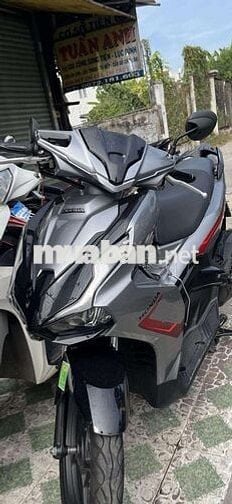 Cần đổi xe nên cần bán