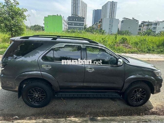Toyota Fortuner 2015 2.7V 4x4 - 130 km