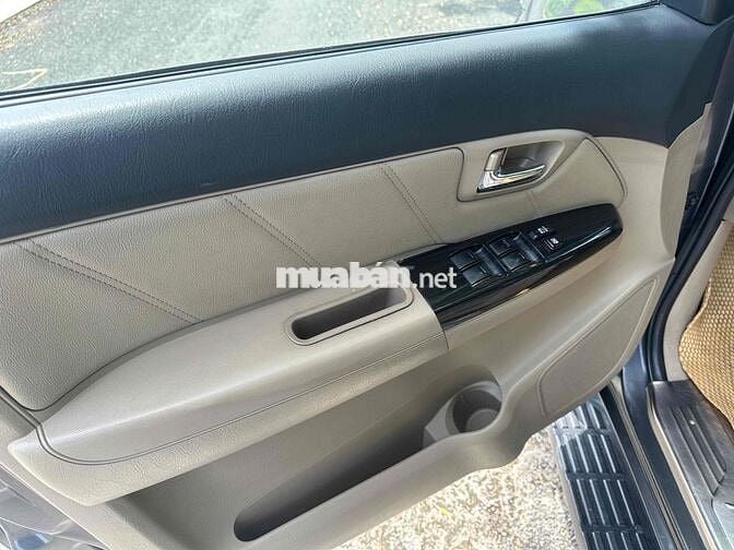 Toyota Fortuner 2015 2.7V 4x4 - 130 km