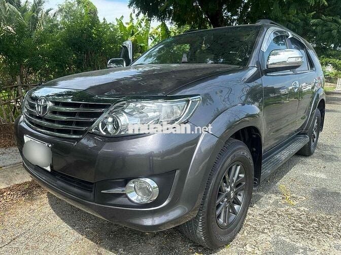 Toyota Fortuner 2015 2.7V 4x4 - 130 km