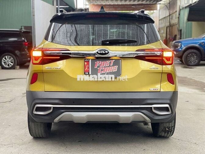 Kia Seltos 2021 Luxury 1.4 Turbo,màu vàng,48000 km