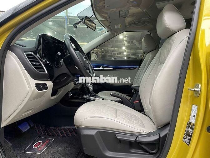 Kia Seltos 2021 Luxury 1.4 Turbo,màu vàng,48000 km