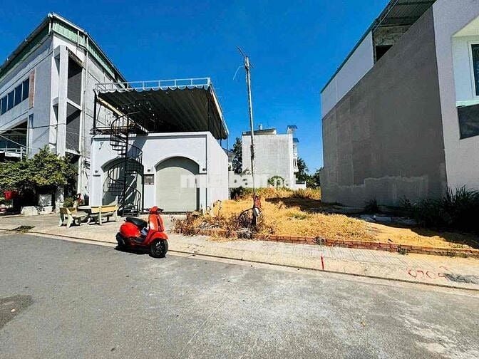 ĐẤT DỰ ÁN NGAY CHỢ THỦ ĐỨC ĐƯỜNG PHẠM VĂN ĐỒNG CAO RAO KO NGẬP