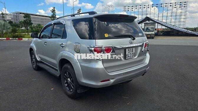 Fotuner 2013 2.7V đi 108000 km, 1 chủ sử dụng