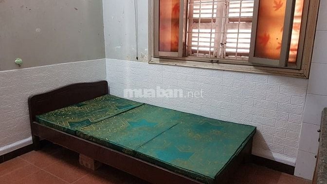 Phòng trọ nhà bê tông 12m2 tại Lạc Trung, không ở cùng chủ