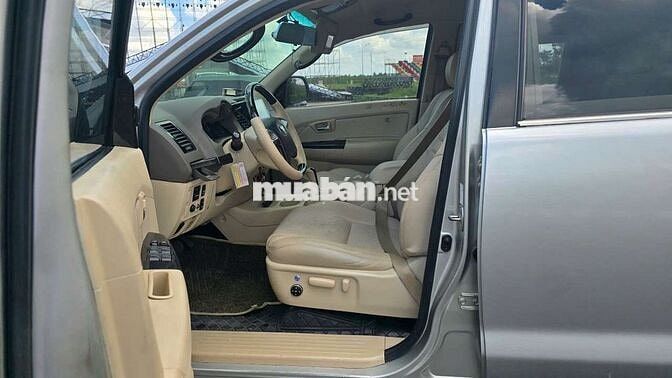 Fotuner 2013 2.7V đi 108000 km, 1 chủ sử dụng