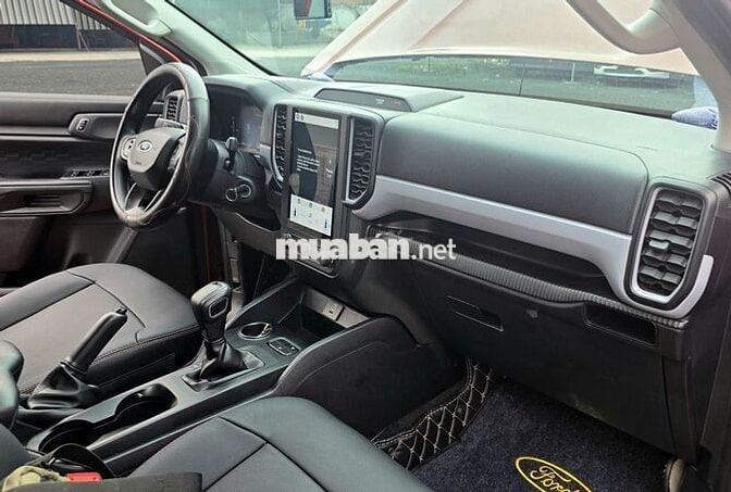 Ford Ranger 2023 XLS 4x2AT 4 vạn xịn, sơn zin 100%