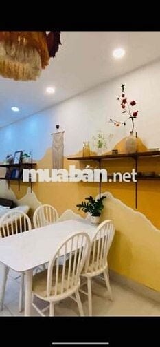 BÁN CĂN HỘ FULL NỘI THẤT ĐẸP, ĐÃ CÓ SỔ CHỈ 2,7TỶ, ĐI Q.1 CHỈ 10 PHÚT
