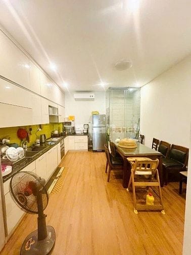Bán nhà P/Lô phố Lạc Trung ô tô tránh vỉa hè, Dt 70m2, 4t, mt 4.5m.