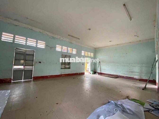 500 đến 2000m 5000m  KHO –MẶT TIỀN PHAN THÚC DUYỆN, ga T3. ga T1 TÂN B