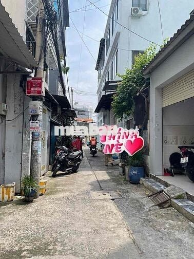NHÀ ĐẸP 2 TẦNG - 36m2 - NGAY LÊ VĂN QUỚI - 3TỶ65 TL NHẸ