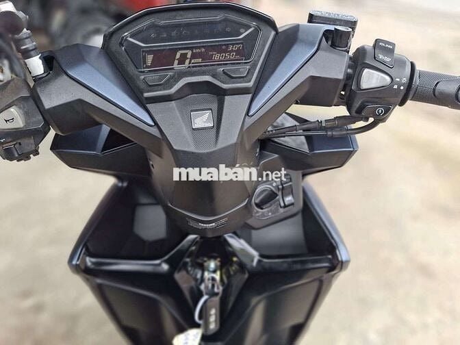 Honda VARIÔ 125. KHÓ GA ĐK 2021. BSTP CÀ VET ĐỦ