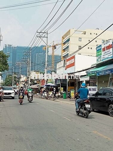 Bán gấp nhà mặt tiền đường gò ô môi, phường Phú Thuận,TP.hồ chí minh