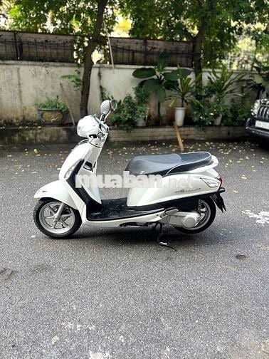 Xe Máy Anh Thao Grande 125cc màu trắng