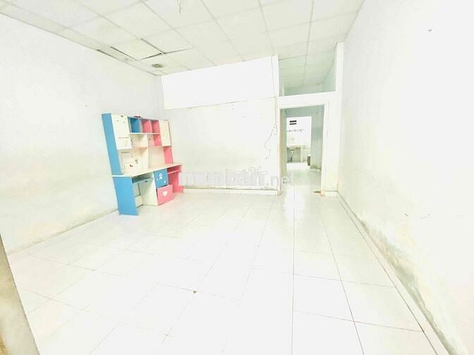 Sốc ! Thuê nguyên căn ngay cđ điện lực hà huy giáp, 5x 20m chỉ 4 triệu