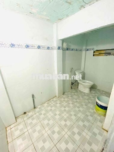 Sốc ! Thuê nguyên căn ngay cđ điện lực hà huy giáp, 5x 20m chỉ 4 triệu