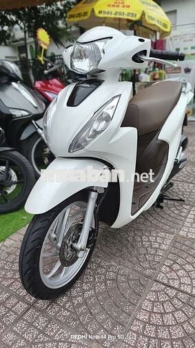 Xe máy Honda Vision màu trắng, 19974 km