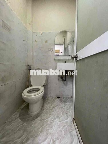 Cho thuê nhà nguyên căn Đường Nguyễn Đình Chiểu Quận PN