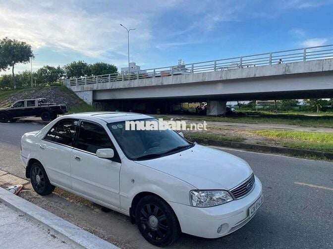 Bán Ford Laser siêu đẹp đời 2004 số tự động