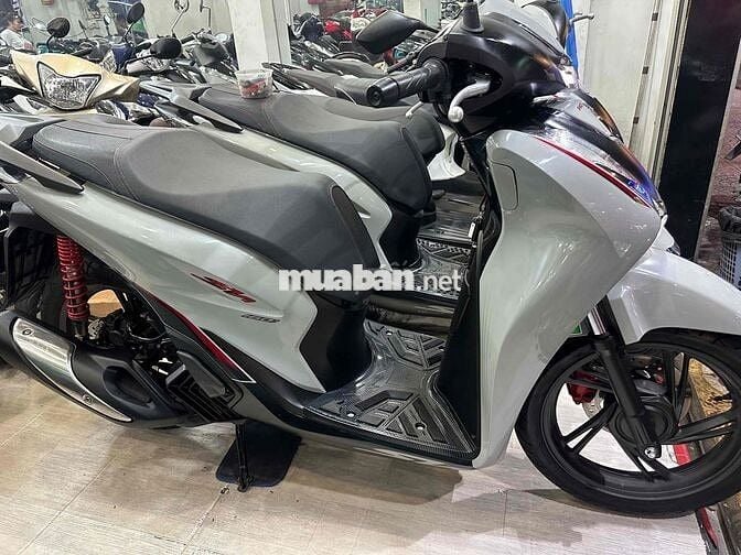 SH 160 ABS 10/2024 XXM odo lướt 4.200km.BSTP 1 chủ