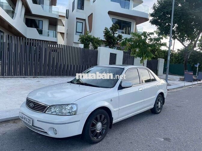 Bán Ford Laser siêu đẹp đời 2004 số tự động