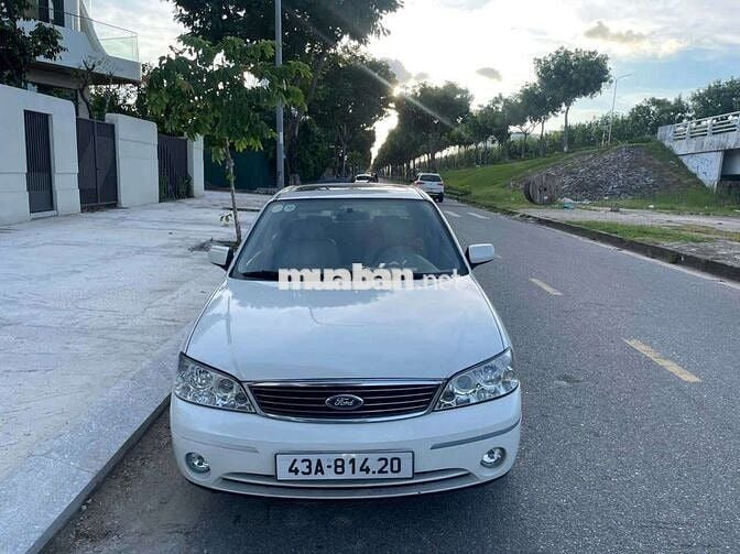 Bán Ford Laser siêu đẹp đời 2004 số tự động